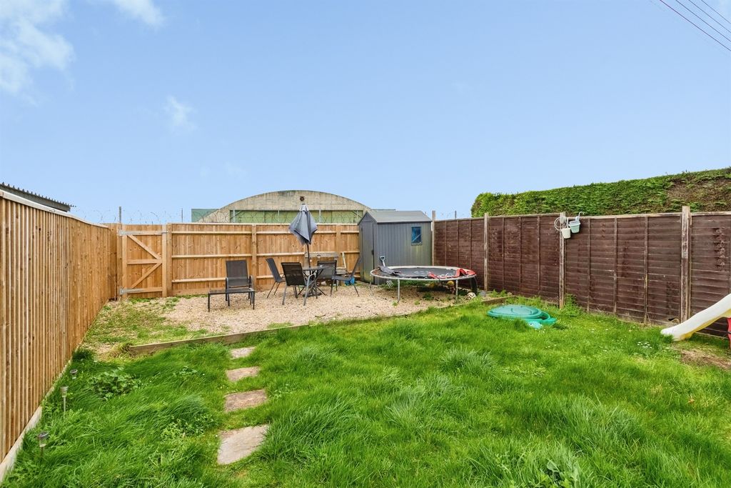 Additional image 4 of 3 bed terraced house for salePinewood Way, North Colerne, Chippenham SN14