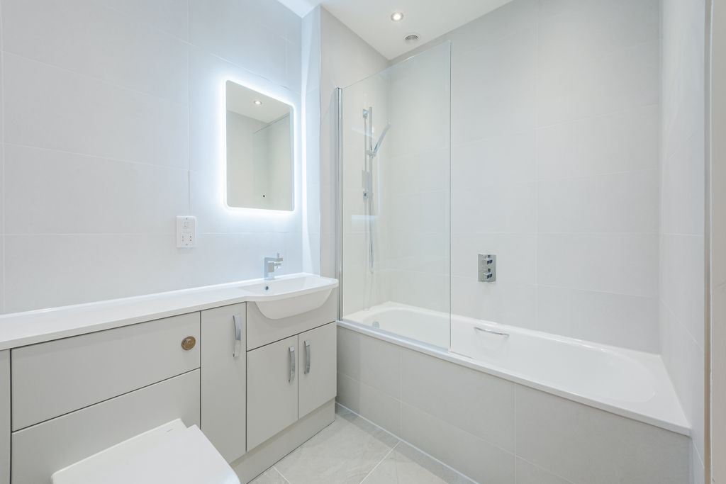 Additional image 10 of 2 bed semi-detached bungalow for saleKingsdown Retirement Village, Kingsdown Road, Swindon SN3