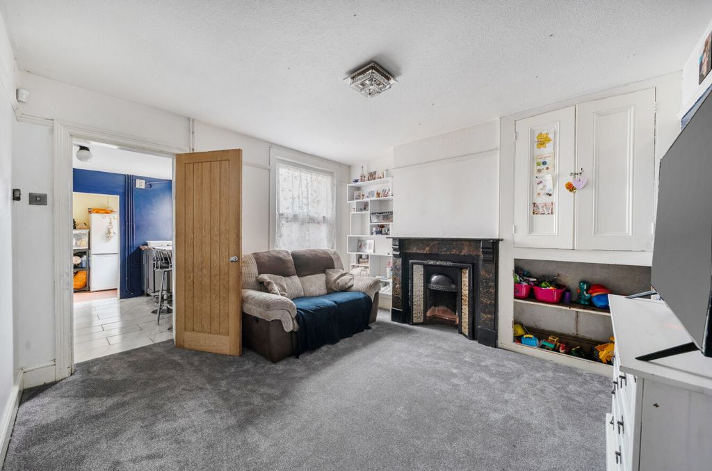 Additional image 8 of 2 bed terraced house for saleHighworth Road, Swindon, Swindon SN3
