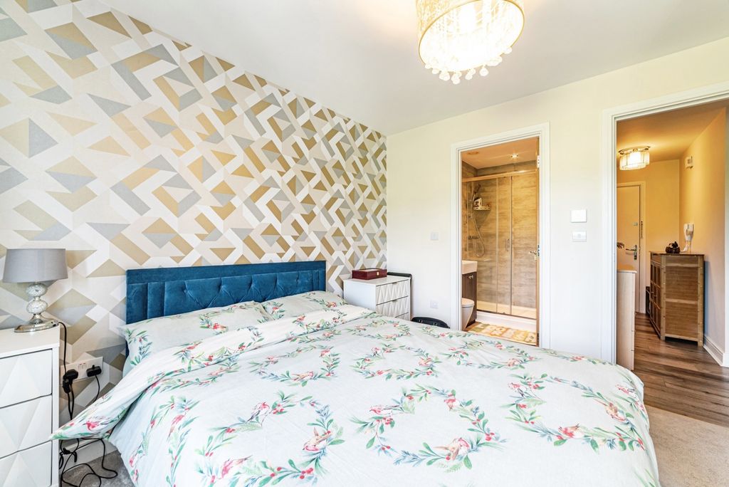 Additional image 3 of 2 bed flat for saleWebster Close, Bracknell, Berkshire RG12
