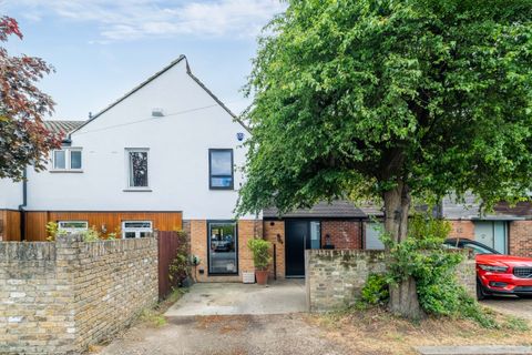 Langton Way, London SE3
