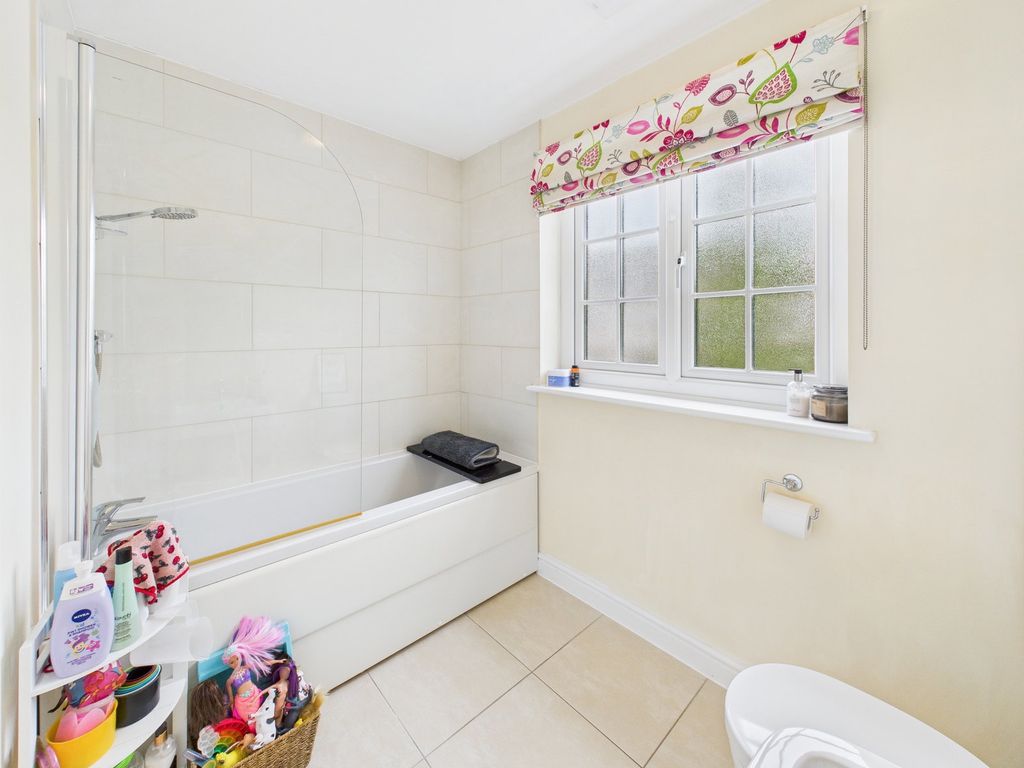 Additional image 12 of 4 bed semi-detached house for saleHastings Drive, Calne, Wiltshire SN11