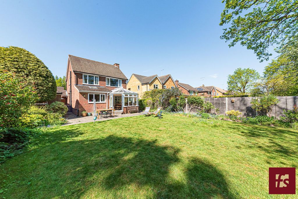 Additional image 16 of 3 bed detached house for saleHillary Drive, Crowthorne, Berkshire RG45