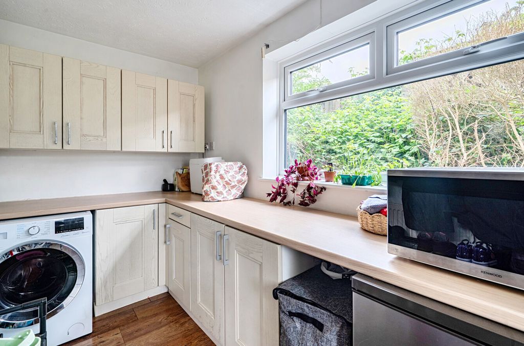 Additional image 9 of 3 bed semi-detached house for saleSandringham Road, Swindon SN3