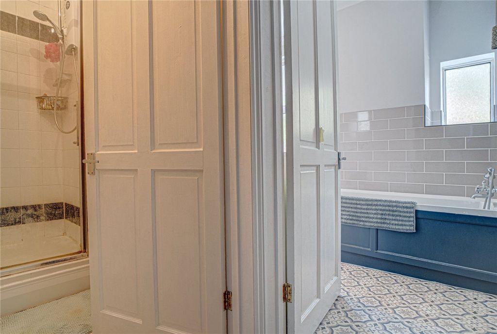 Additional image 11 of 4 bed terraced house for saleClifton Street, Swindon, Wiltshire SN1