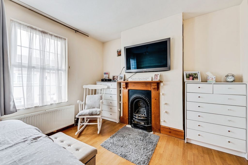 Additional image 14 of 2 bed terraced house for saleLinslade Street, Swindon, Wiltshire SN2