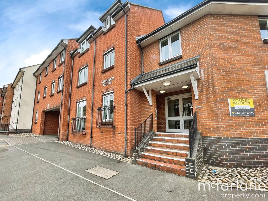 2 bed flat for saleCricklade Street, Swindon SN1
