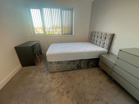 Cleeve Wood Road, Bristol BS16, Room to rent
