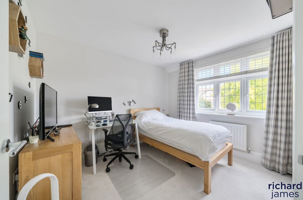 Additional image 18 of 4 bed detached house for saleBiddestone Avenue, Coate, Swindon SN3