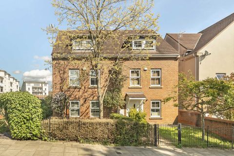 Magdalene Gardens, Whetstone N20