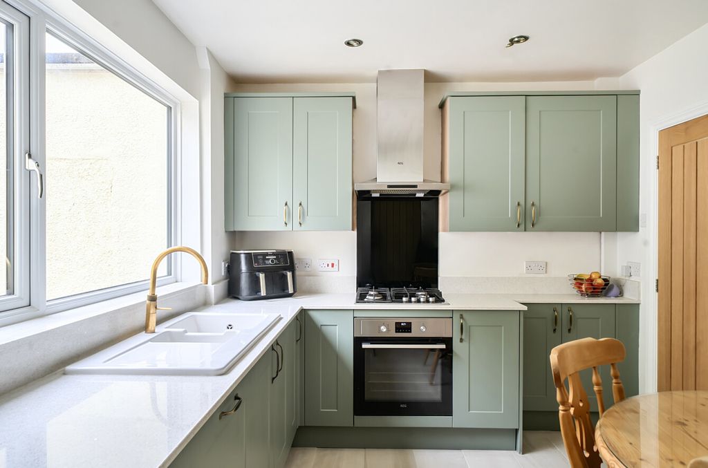 Additional image 3 of 3 bed semi-detached house for saleChurchward Avenue, Swindon, Wiltshire SN2