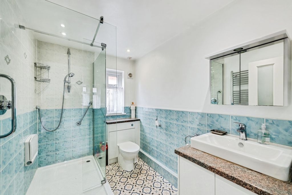 Additional image 12 of 6 bed semi-detached house for saleThames Avenue, Swindon SN25