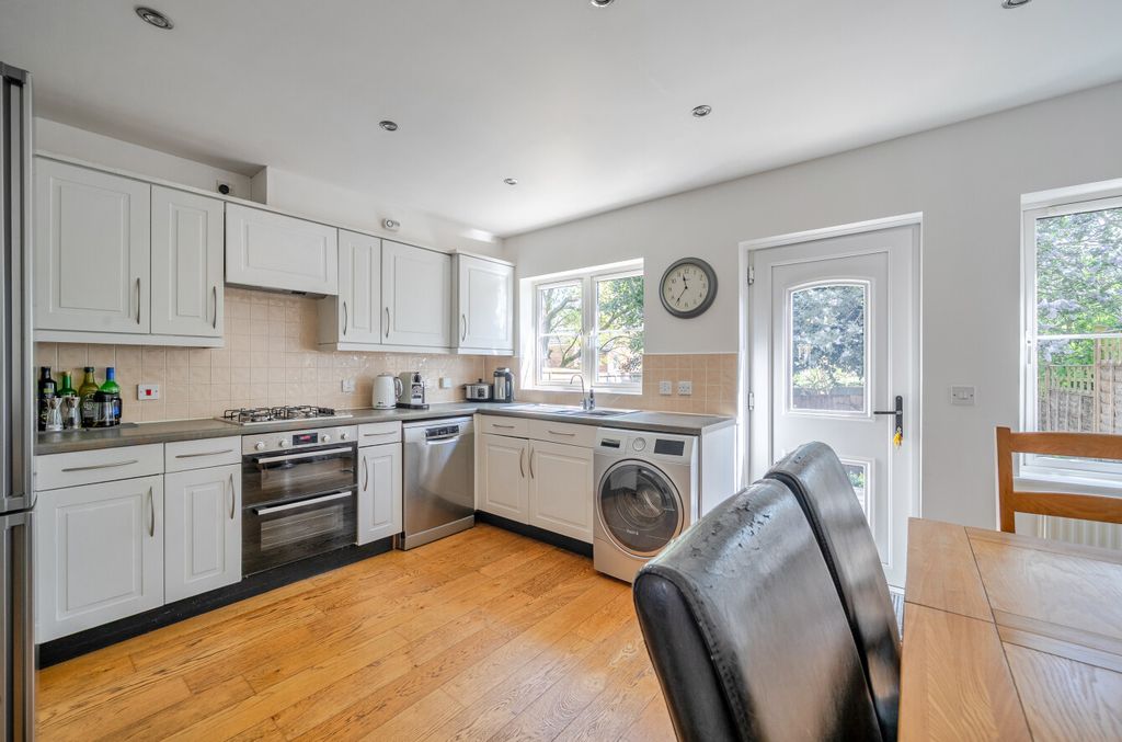 Additional image 5 of 3 bed terraced house for saleJohn Alder Close, Chiseldon, Swindon SN4