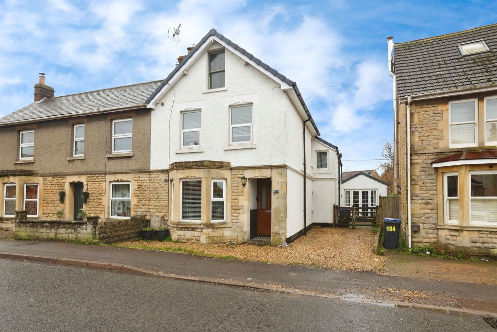 4 bed semi-detached house for saleOxford Road, Calne SN11