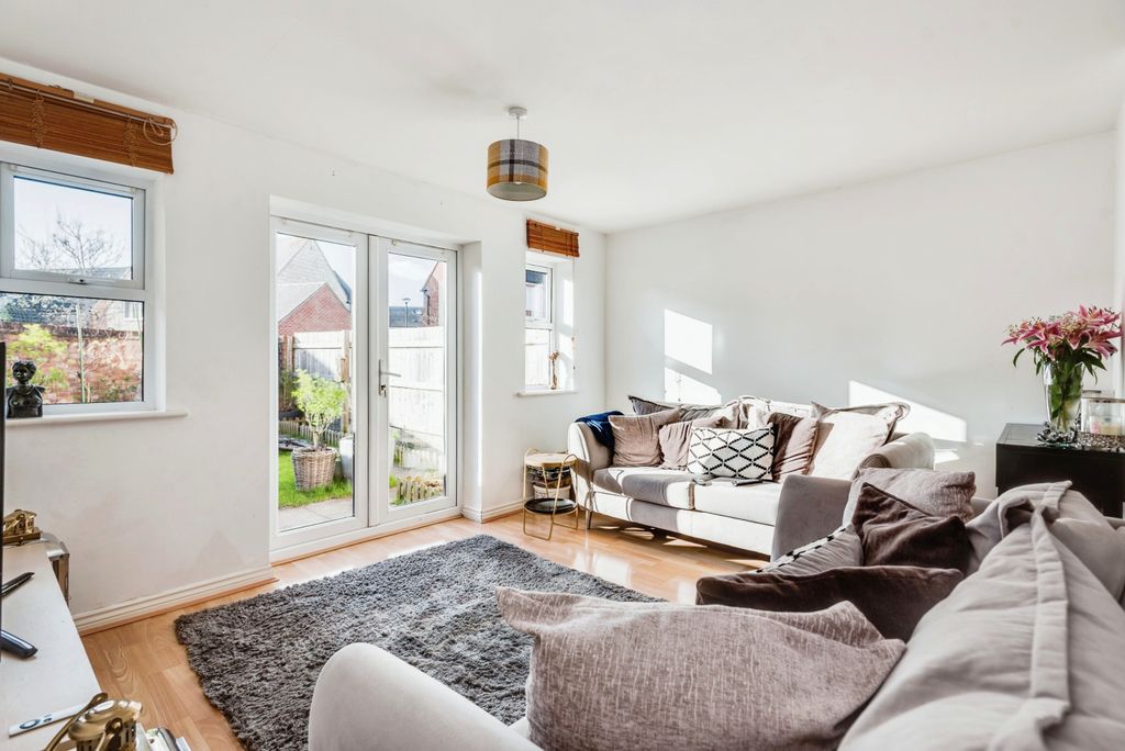 4 bed town house for saleSandbourne Road, Swindon, Wiltshire SN25