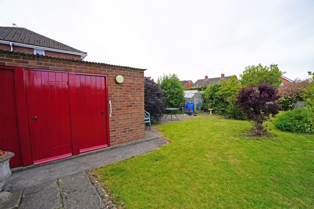 Additional image 13 of 3 bed semi-detached house for saleElmswood Close, Swindon SN2