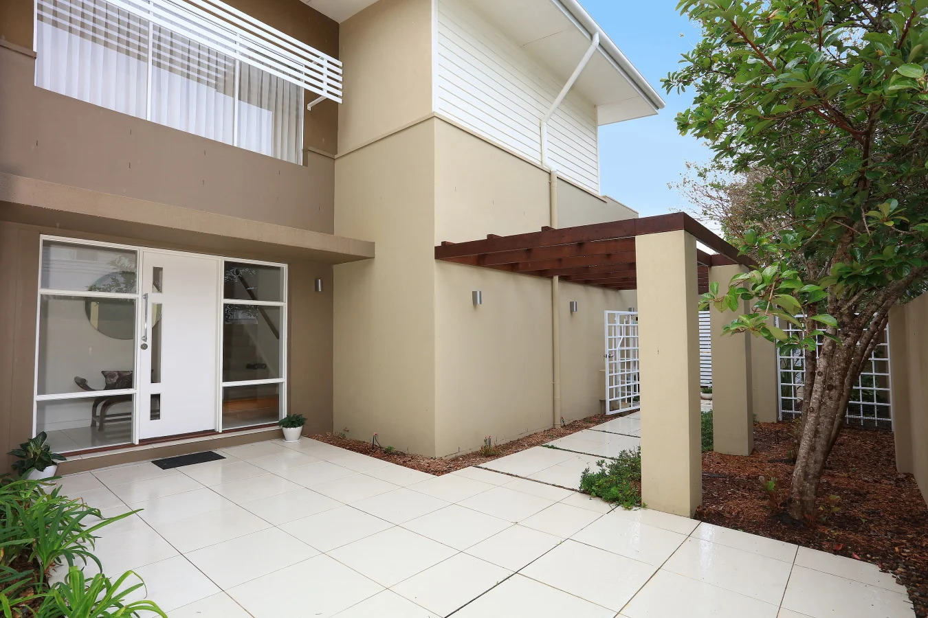 Additional image 24 of Benowa QLD 4217
