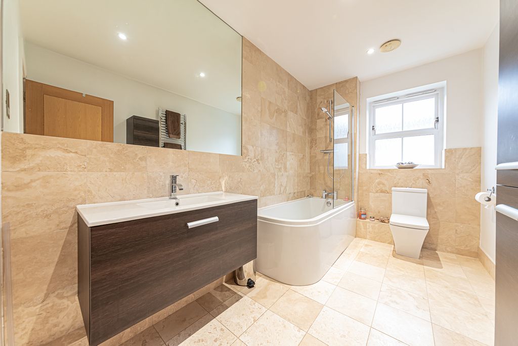 Additional image 15 of 4 bed town house for saleGatcombe Crescent, Ascot, Berkshire SL5