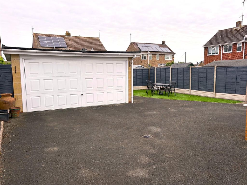 Additional image 13 of 3 bed detached bungalow for saleEgerton Close, Swindon SN3