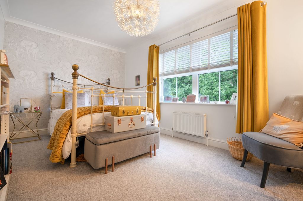 Additional image 8 of 4 bed terraced house for saleFernbank Road, Ascot SL5