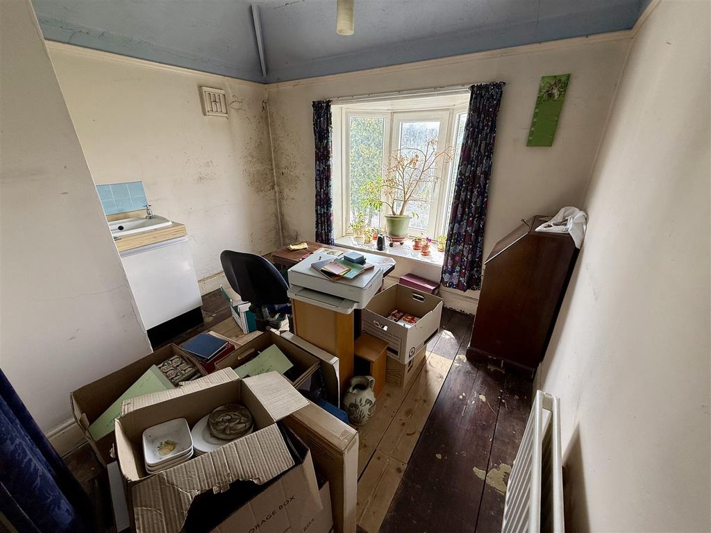 Additional image 11 of 4 bed detached house for saleMarlborough Road, Swindon SN3
