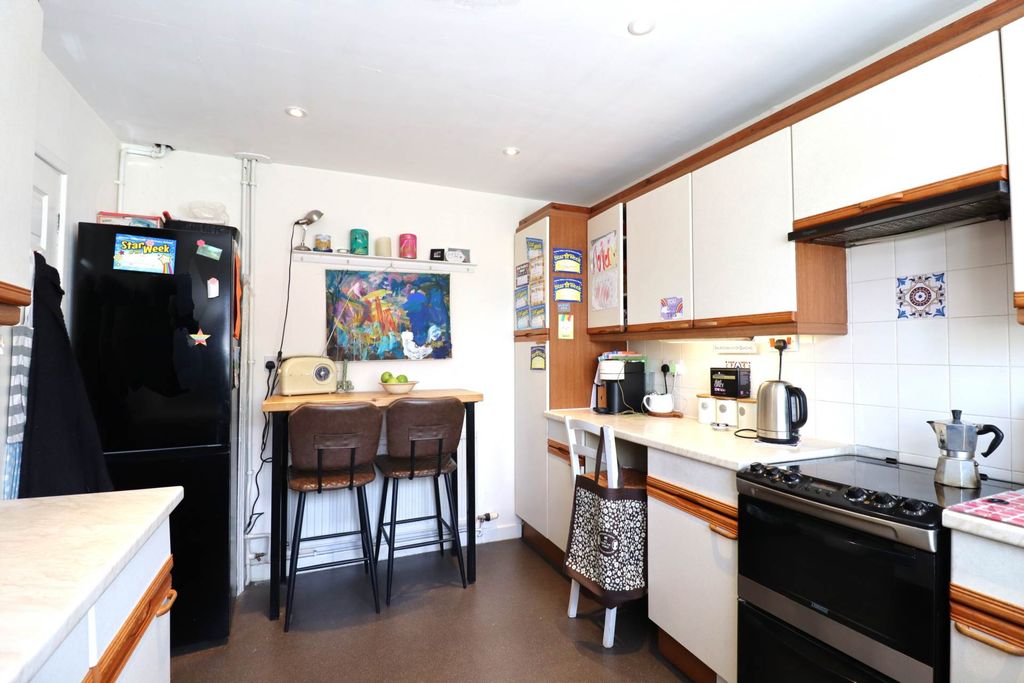 Additional image 5 of 3 bed terraced house for saleSavernake Court, Marlborough SN8