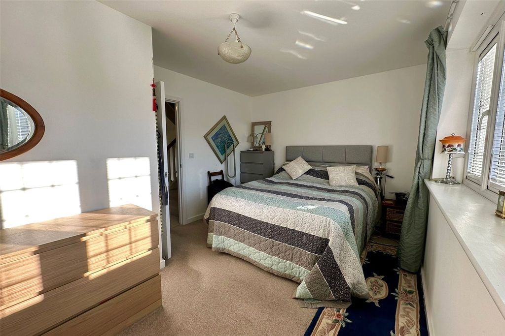 Additional image 4 of 4 bed detached house for saleSt. Georges Park, Binfield, Bracknell, Berkshire RG42