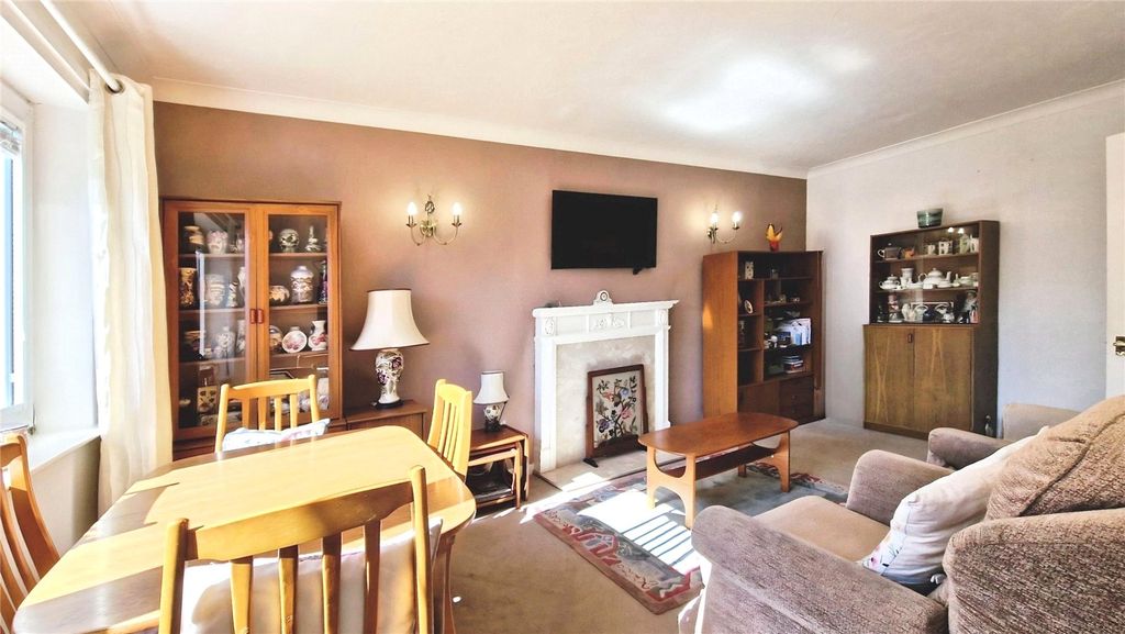 Additional image 5 of 1 bed flat for saleTerrace Road South, Binfield, Bracknell, Berkshire RG42