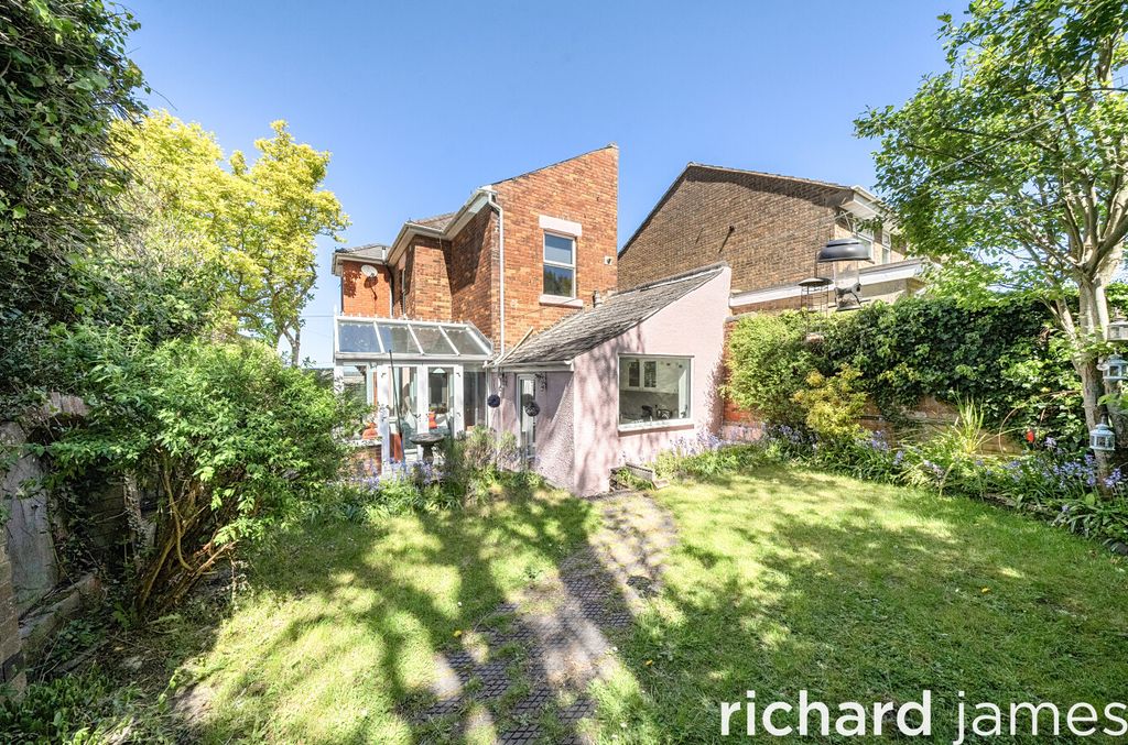 Additional image 11 of 3 bed detached house for saleFairview, Old Town, Swindon SN1