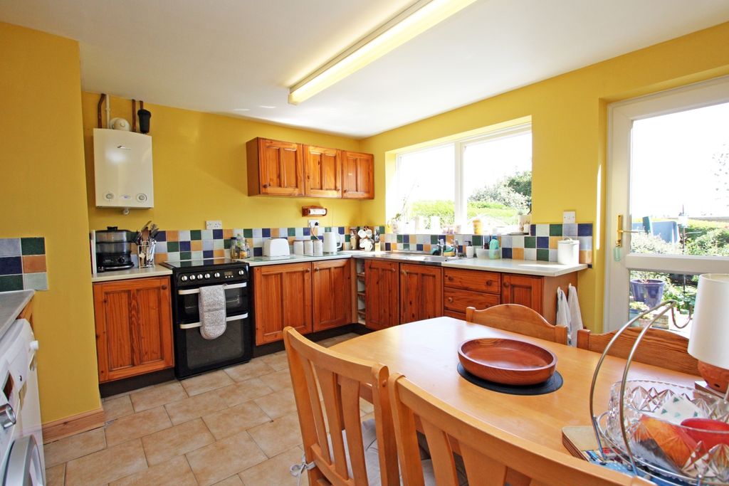 Additional image 5 of 4 bed detached house for salePriory Green, Highworth SN6