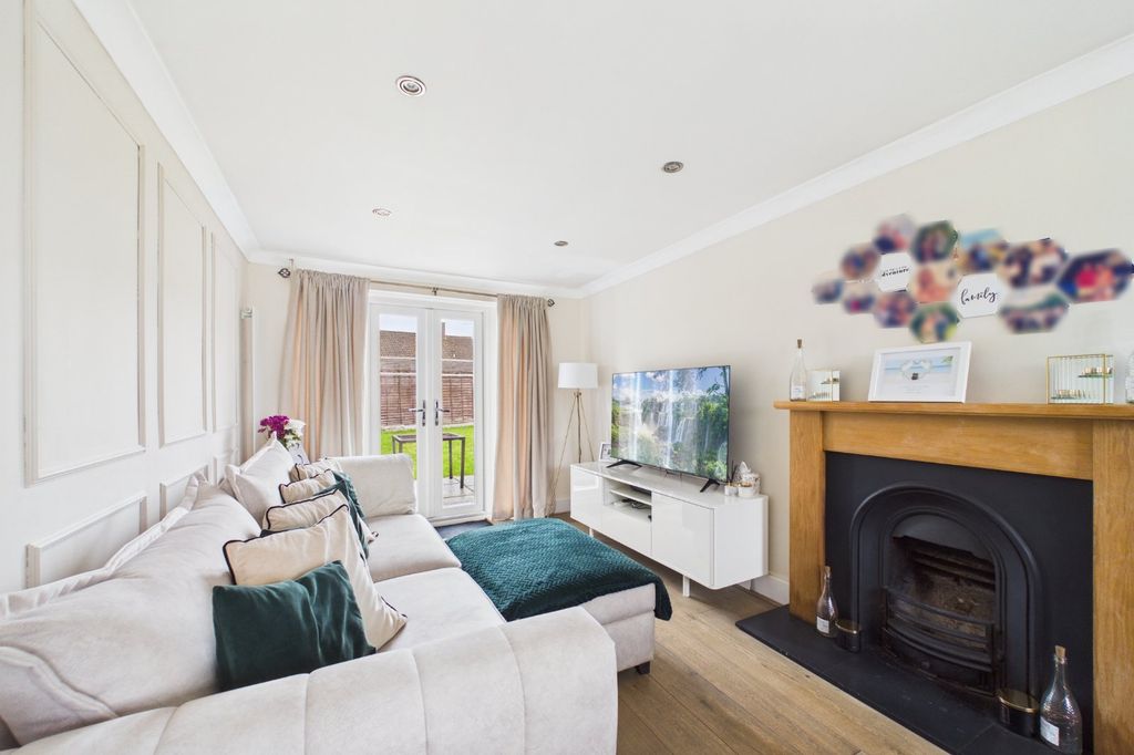 Additional image 4 of 2 bed terraced house for saleClive Green, Bracknell, Bracknell Forest RG12