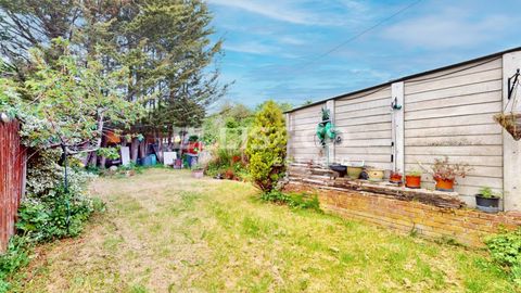 Runnymede Gardens, Western Avenue, Greenford UB6