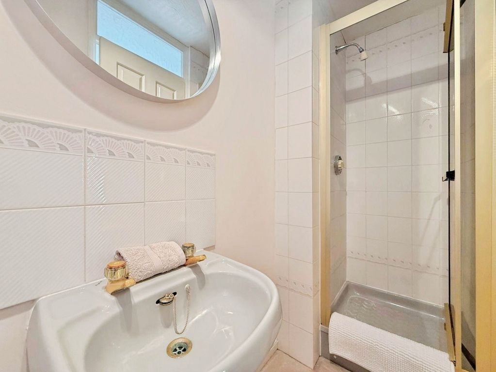 Additional image 11 of 4 bed detached house for saleWoodford Green, Bracknell, Berkshire RG12