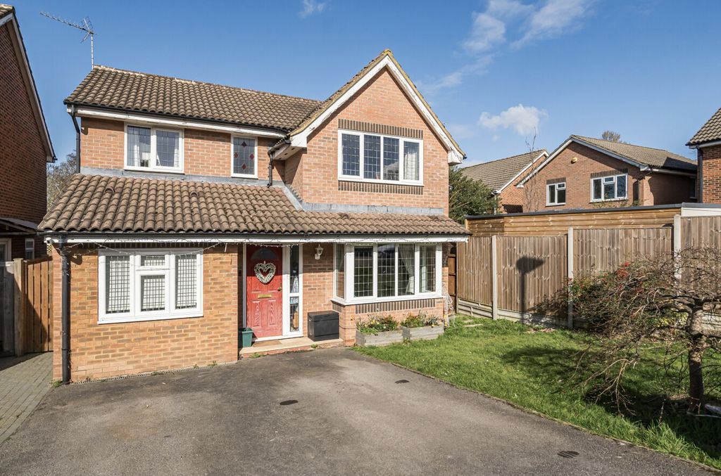 4 bed detached house for saleCressida Chase, Warfield, Bracknell RG42