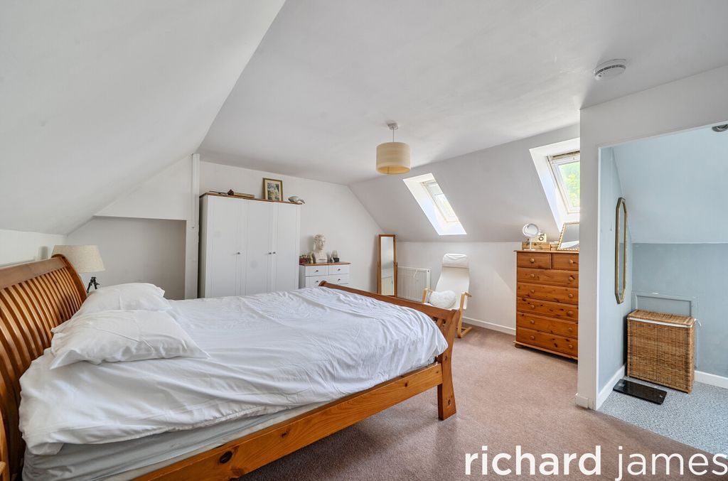 Additional image 12 of 5 bed detached house for saleHungerford Close, The Prinnels, Swindon SN5