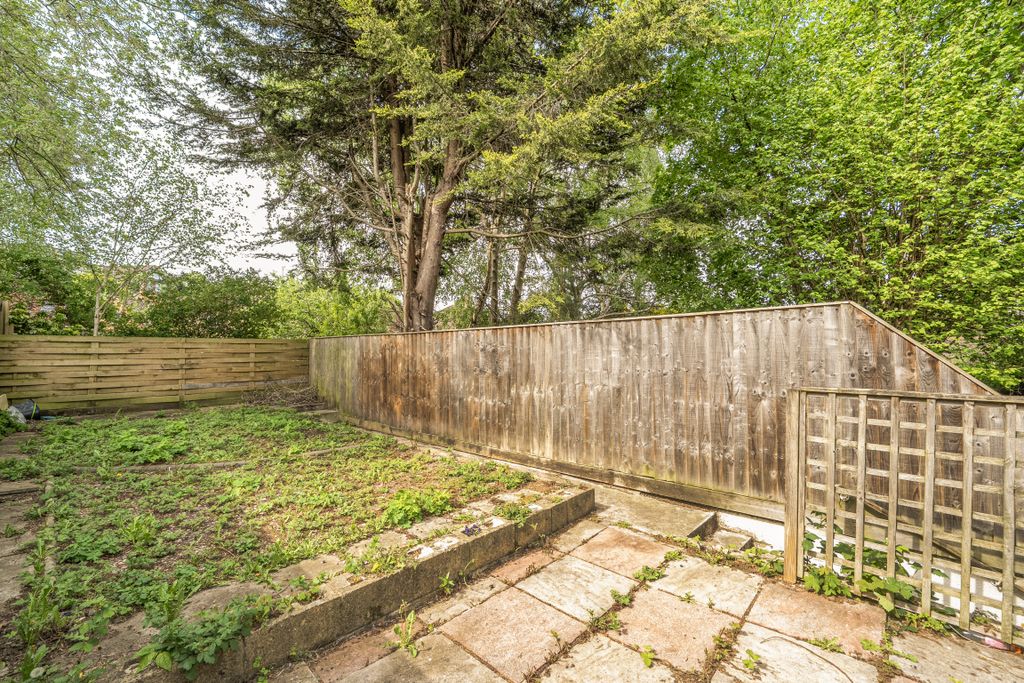 Additional image 3 of 2 bed terraced house for saleKingshill Road, Kingshill, Swindon SN1