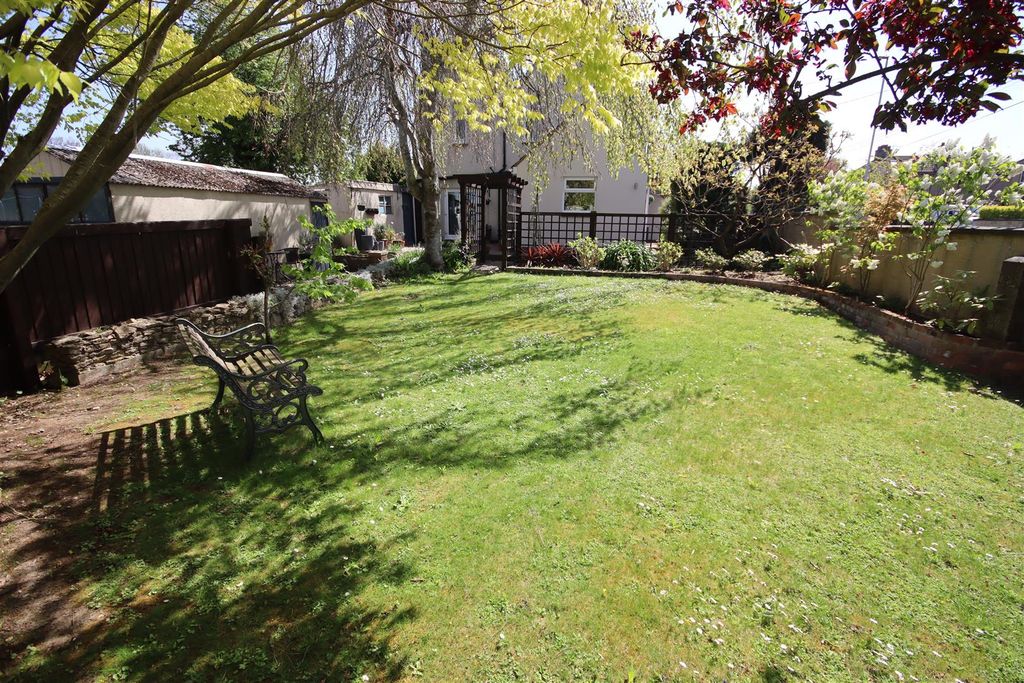 Additional image 16 of 2 bed cottage for saleMalmesbury Road, Chippenham SN15