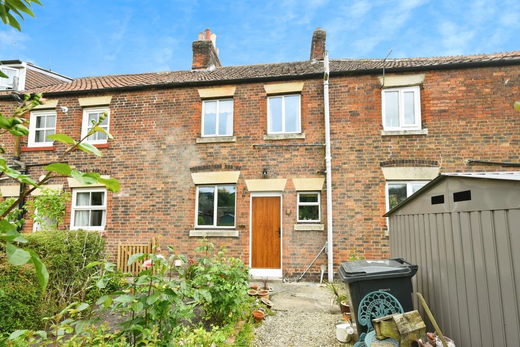 Additional image 4 of 2 bed terraced house for saleEstcourt Crescent, Devizes SN10