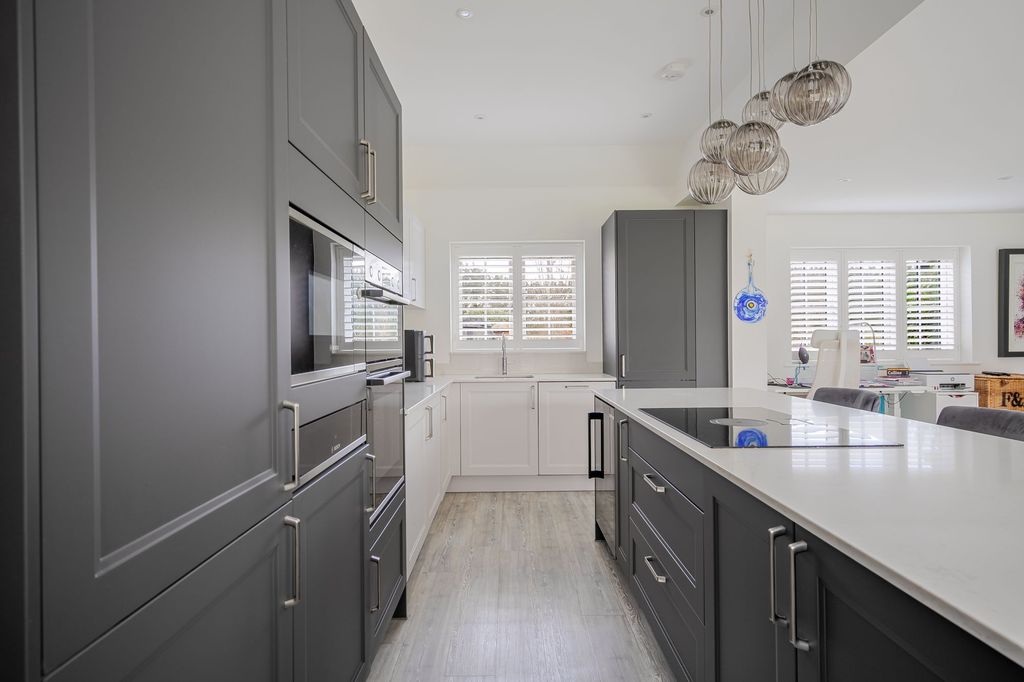 Additional image 6 of 4 bed detached house for saleOak Farm Close, Ascot SL5