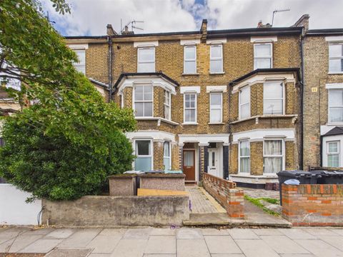 North Grove, London N15
