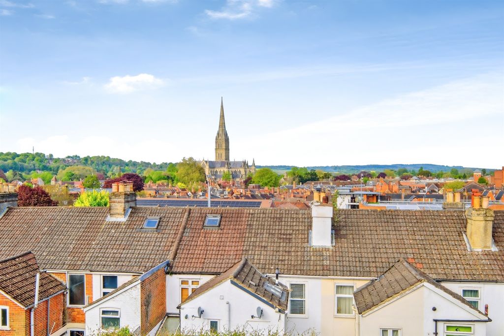 Additional image 2 of 3 bed semi-detached house for saleFowlers Road, Salisbury SP1