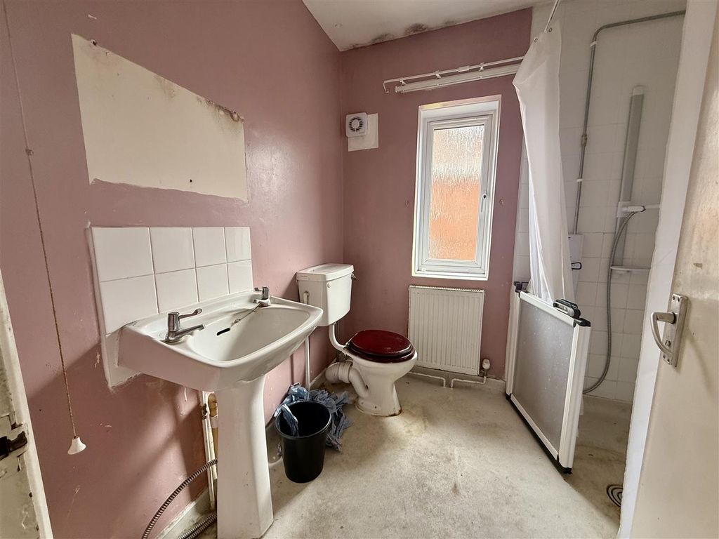 Additional image 9 of 3 bed semi-detached house for saleThe Crescent, Westbury BA13