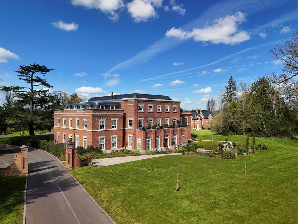 Additional image 26 of 2 bed flat for saleWinkfield Park Winkfield Row Bracknell, Berkshire RG42