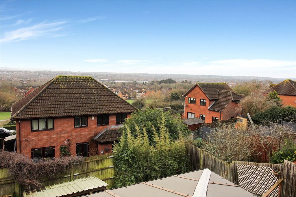 Additional image 5 of 3 bed semi-detached house for saleThornhill Drive, St Andrews Ridge, Swindon, Wiltshire SN25