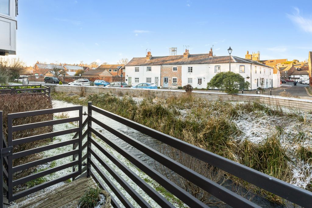 Additional image 10 of 2 bed cottage for saleTown Mill, Marlborough SN8