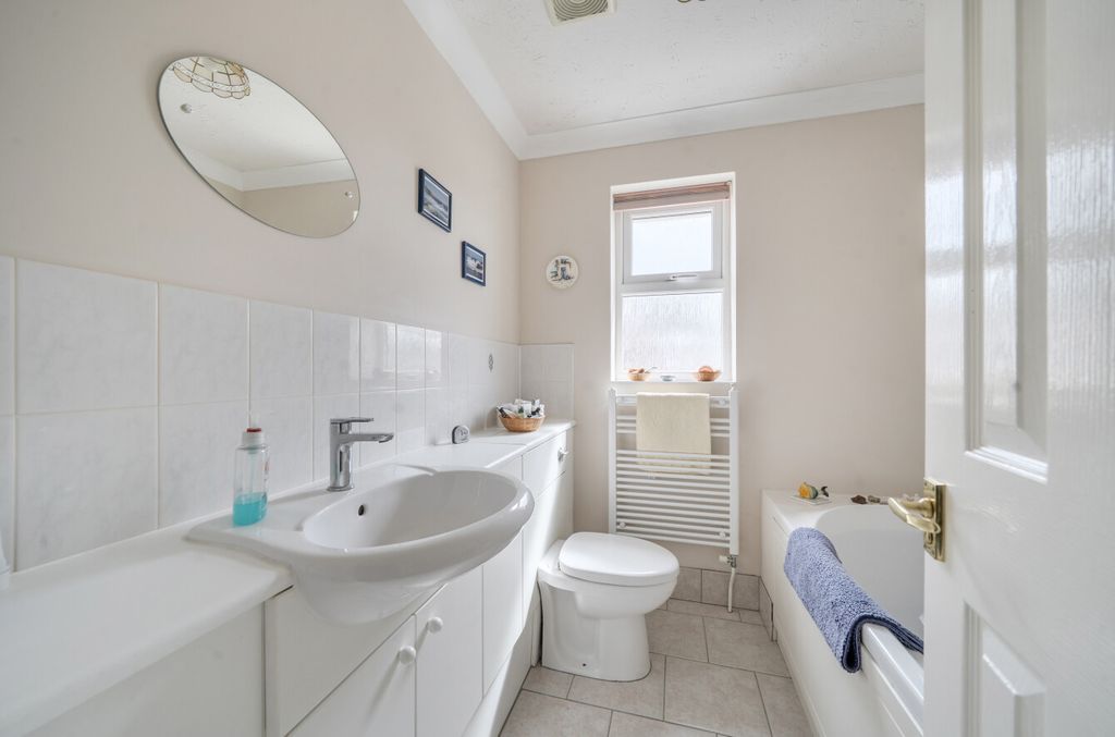 Additional image 15 of 4 bed detached house for saleElsham Way, Swindon, Wiltshire SN25