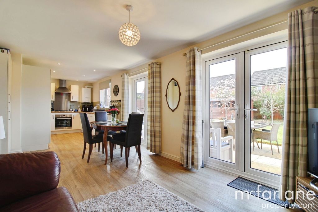 Additional image 2 of 5 bed detached house for salePolesdon Avenue, Coate SN3
