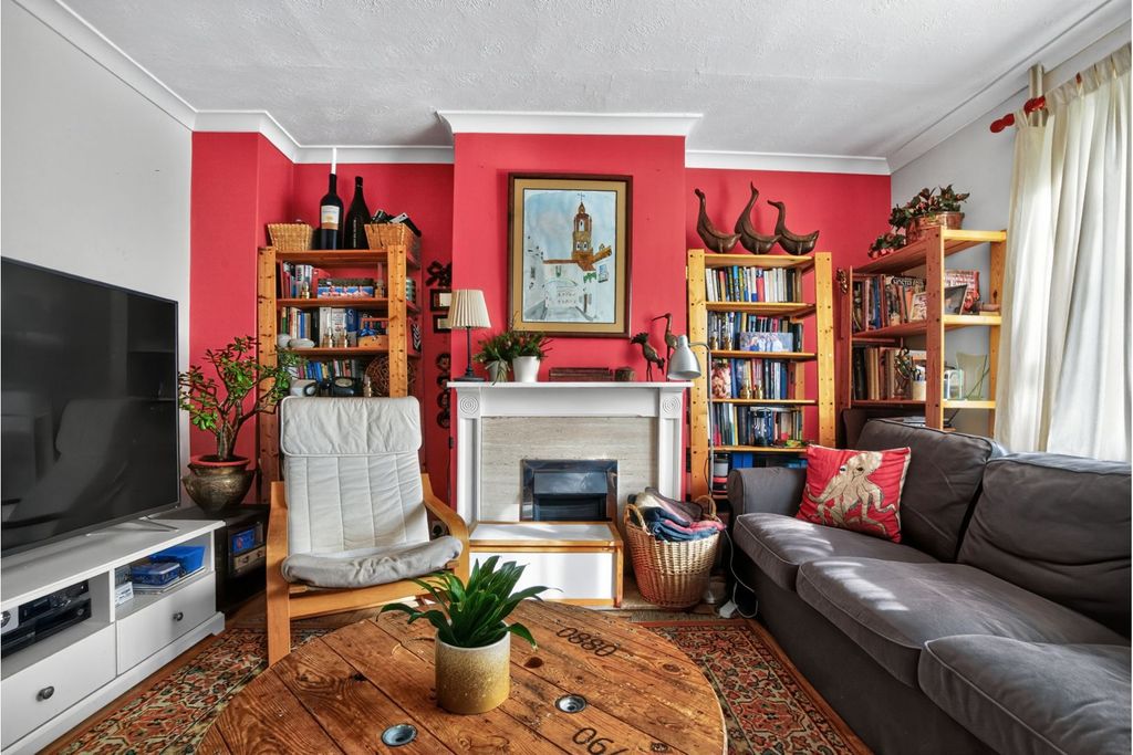 Additional image 8 of 4 bed semi-detached house for saleOrchard Road, Marlborough SN8