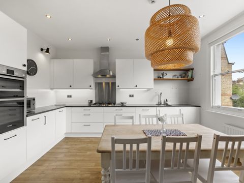 Hayter Road, London SW2