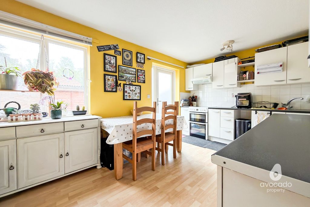 Additional image 5 of 3 bed end terrace house for saleNaseby, Bracknell RG12